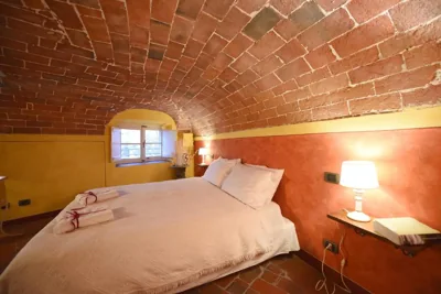 The Mezzanine within the Walls – Fotos 7