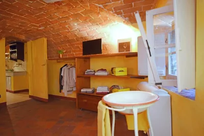 The Mezzanine within the Walls – Fotos 10